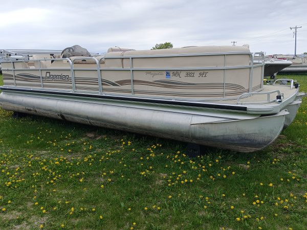 2000 Premier Grand Majestic 25 Tritoon