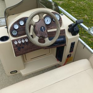 2000 Premier Grand Majestic 25 Tritoon - Image 9
